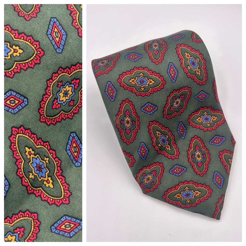 Fendi Vintage Mens Silk Tie Medallion Geometric Pattern‎ Green Made in Italy